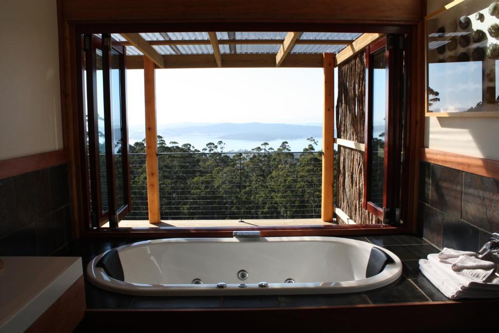 Woodbridge Hill Hideaway Villa Room photo